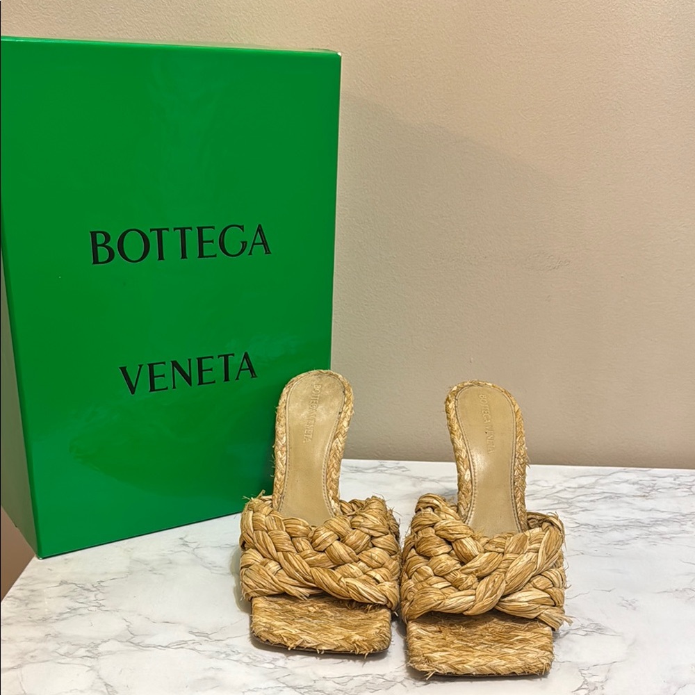 Bottega Veneta Tan Woven Leather Mules - size 38